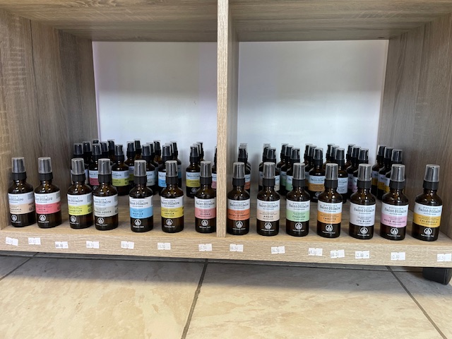 produits bien-être à base de CBD au magasin liberty green mallemort (1) gélules à l’huile de CBD, gélules au plantes et champignons, baume du tigre avec du CBD et gel antalgique au CBD